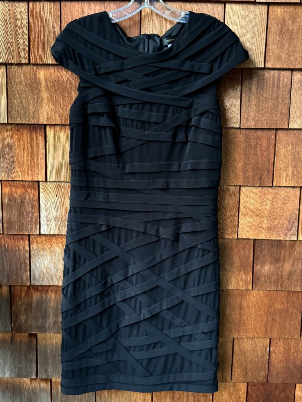 Tadashi Shoji Black Knit Crisscross Sheath Dress in Women's X-Large